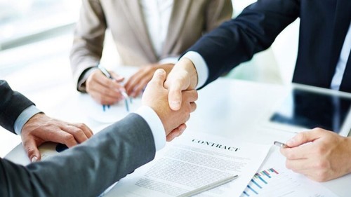 ۱۰ اشتباه رایج در قراردادهای تجاری بینالمللی